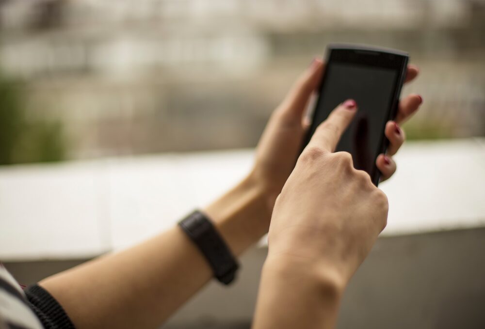 person calling to speak with a therapist by phone to find outpatient help in New Jersey for borderline personality disorder or bipolar disorder.
